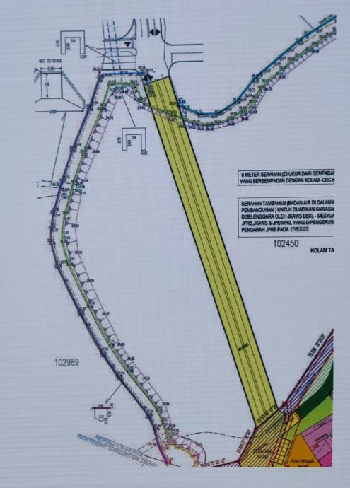 大都会/封面/新街场Lakefields居民投诉滞洪池将被开发/16图