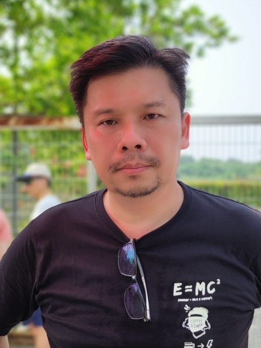 大都会/封面/新街场Lakefields居民投诉滞洪池将被开发/16图