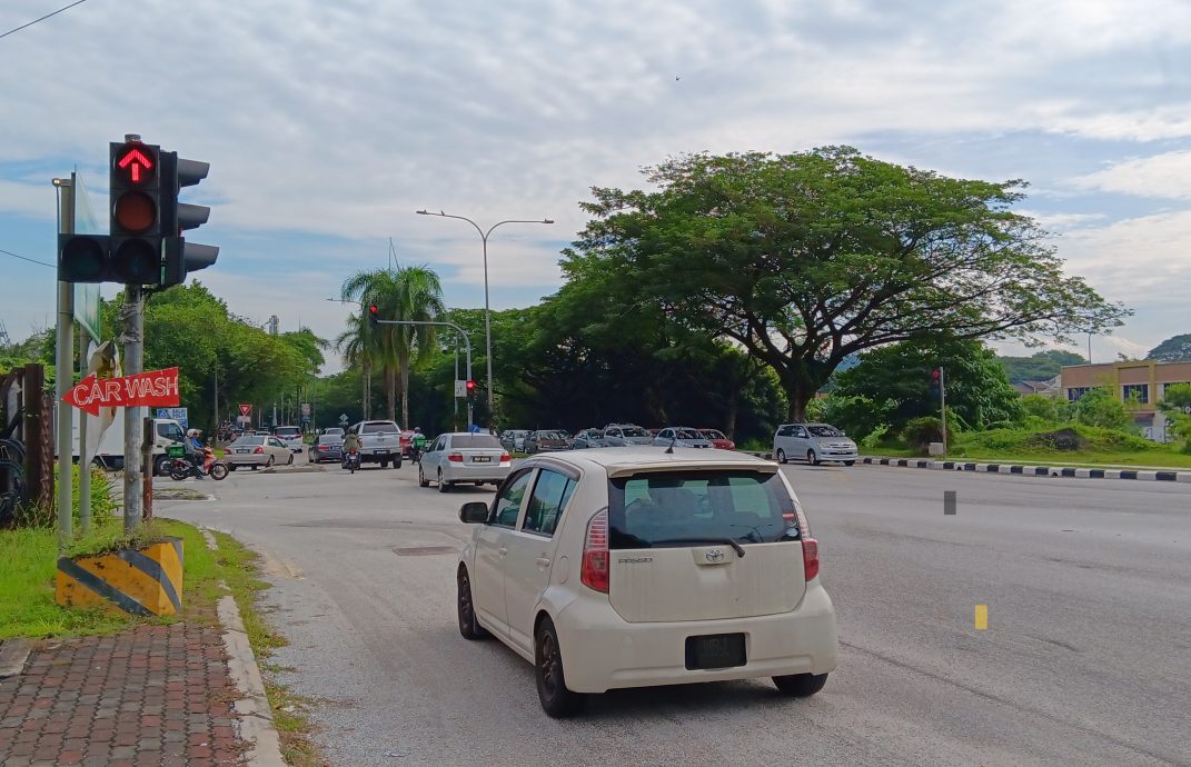 大都会/ME03头/首都镇道往阿南达迈高架交通枢纽路段,调整交通灯时限解塞车/3图