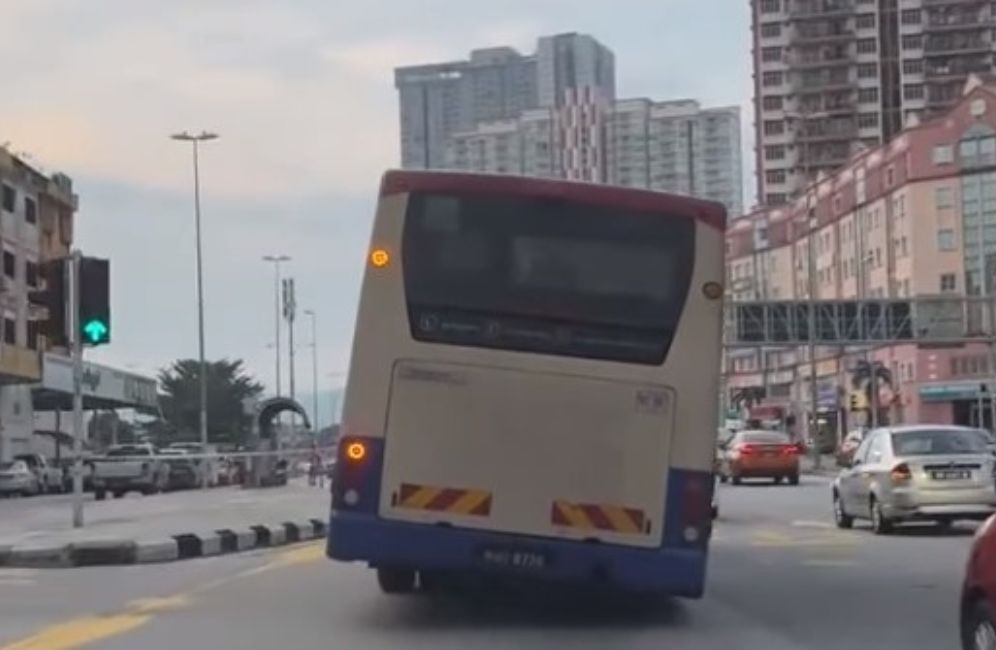 大都会:巴士倾斜行驶及Rapidbus回应