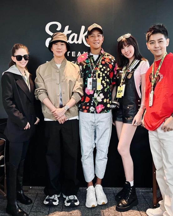 央视F1解说员不认识林俊杰 歌王糗变“幸运观众”