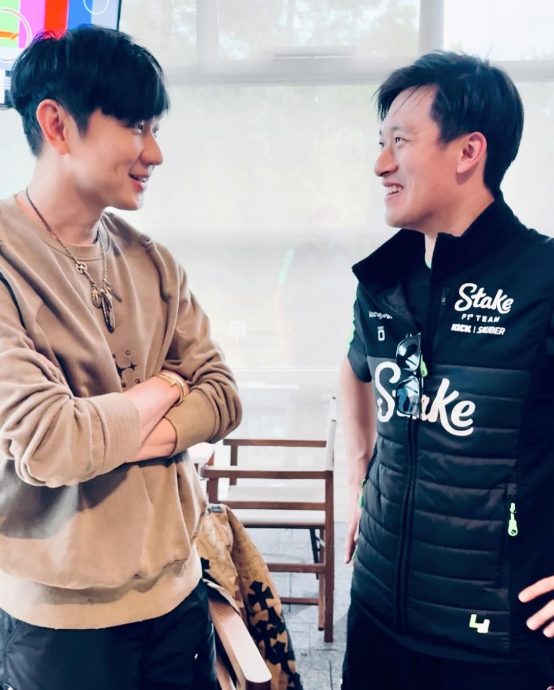 央视F1解说员不认识林俊杰 歌王糗变“幸运观众”