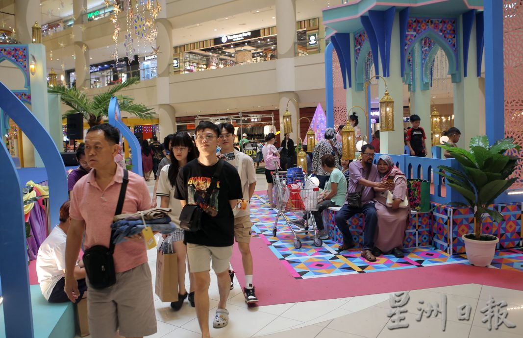 封面主文备稿/开斋节假期到来 天气热冷气餐厅购物商场人气旺