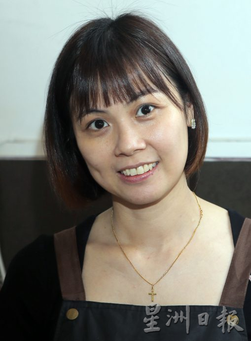 封面主文备稿/开斋节假期到来 天气热冷气餐厅购物商场人气旺