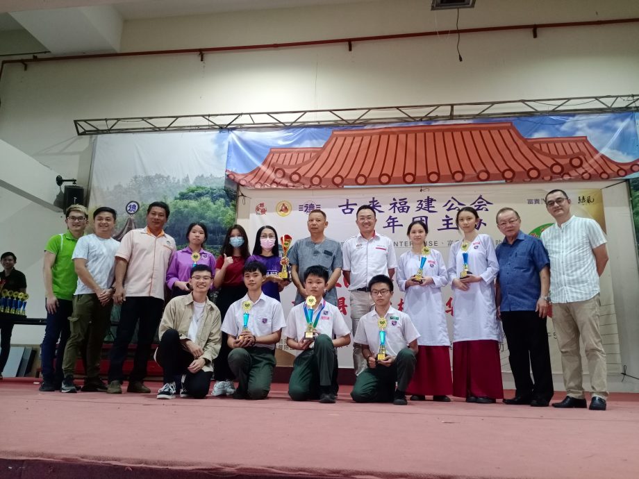 **已签发**柔：古来中学华语辩论赛，太子城国中一校夺冠