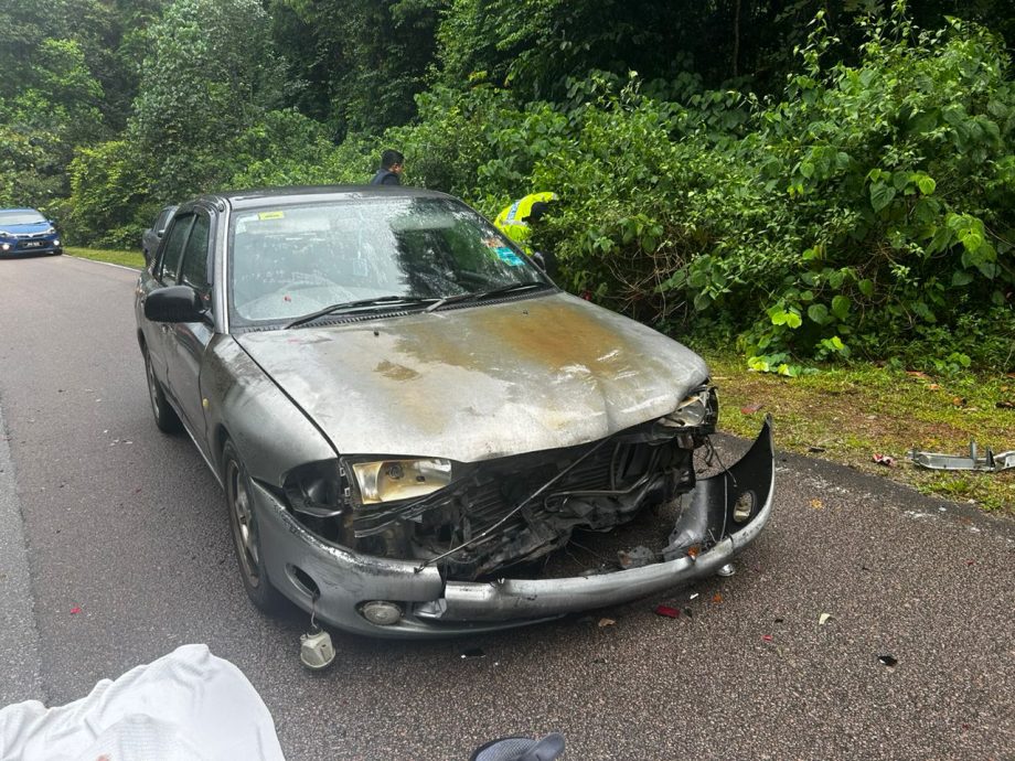 *已签发*柔：文告：摩托车疑失控驶入反向车道  与汽车相撞后骑士当场毙命