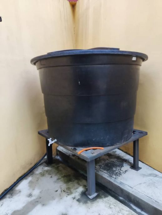 *已签发*柔：新闻：居銮水压偏低困扰宿舍生  銮中紧急增设水泵解决问题