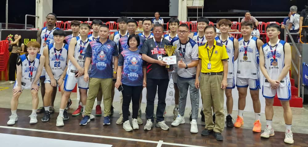 *已签发*柔:新闻:陈诗圣杯男子篮球邀请赛 台湾世新大学夺下冠军宝座