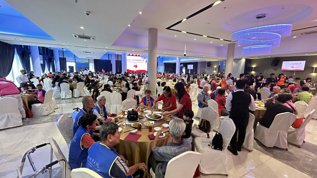 *已签发*柔：柔佛厨业联谊会主办“2024人间关爱温情午宴” 招待300位受惠者