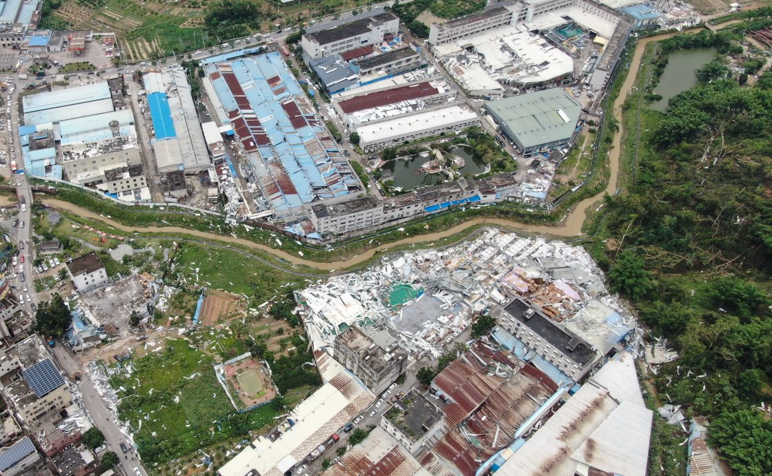 广东或再遭龙卷风冰雹 广州、深圳机场航班延误 广铁80列车停运