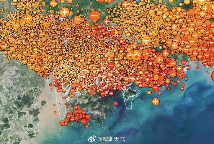 广东暴雨持续 深圳2小时1699次闪电