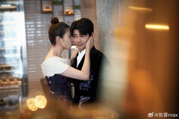 张晋翻PO老婆跳舞影片　蔡少芬被笑：跳到像避子弹&中枪