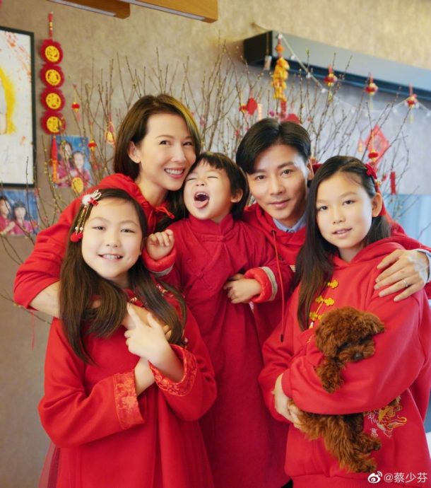 张晋翻PO老婆跳舞影片　蔡少芬被笑：跳到像避子弹&中枪