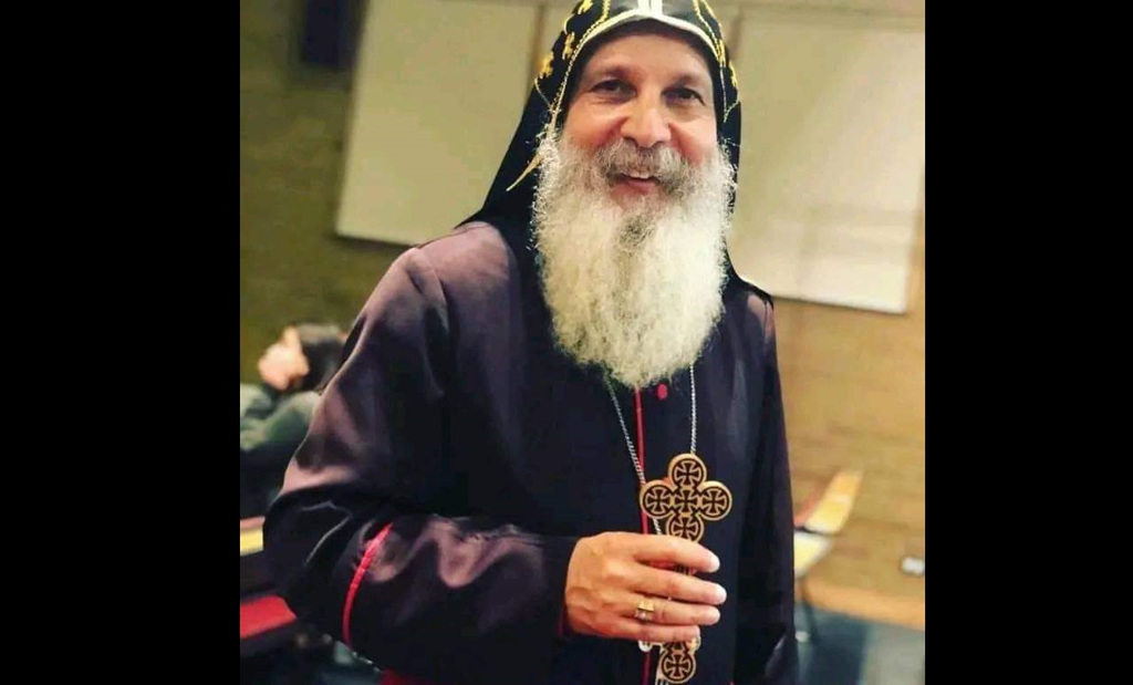 悉尼再传刺杀案 主教直播讲道 遭人持尖刀狂刺