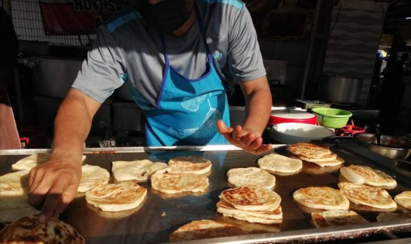 新加坡印度煎饼店招聘 薪水RM5000！