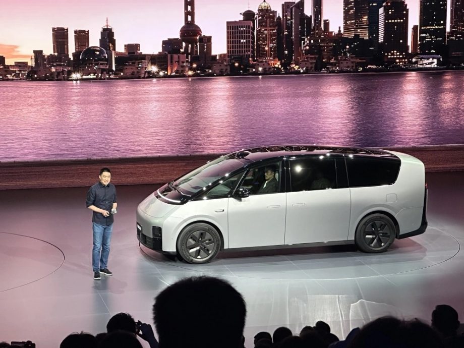 新能源汽车恶斗|理想新车型遭水军恶搞 小鹏员工配合警方调查