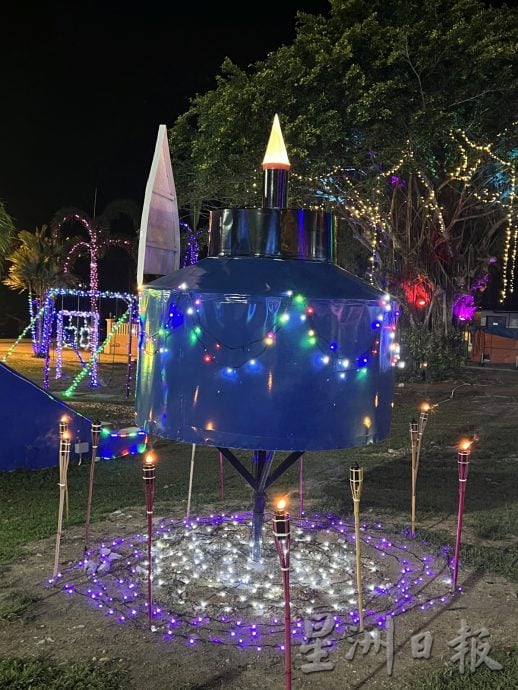 梅花树在垦殖区绽放种族交融美好Maaf Zahir Batin #MZB365