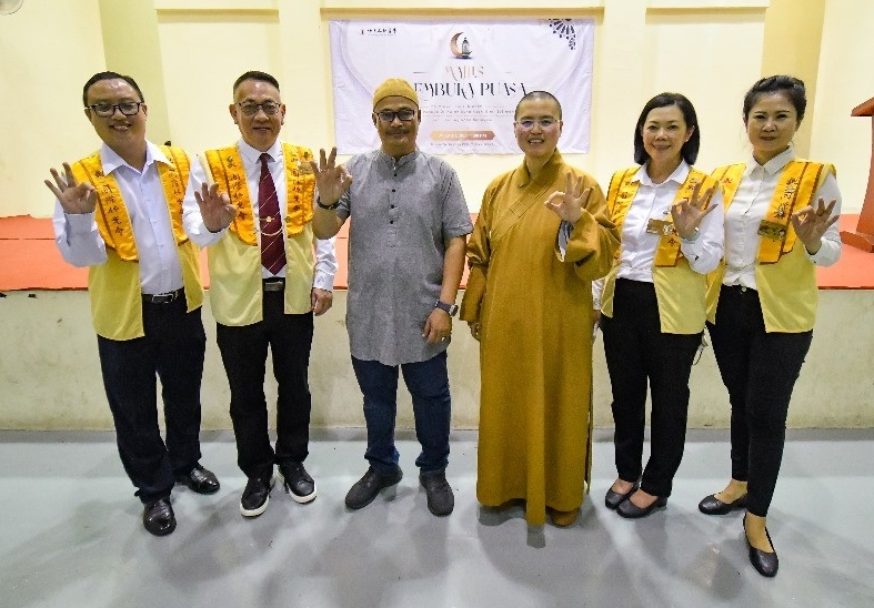 佛光山办开斋素宴 敦亲睦邻促进宗教和谐