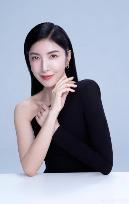 曾被要求“跟工作人员试吻戏” 杨谨华惨遭换角泪崩