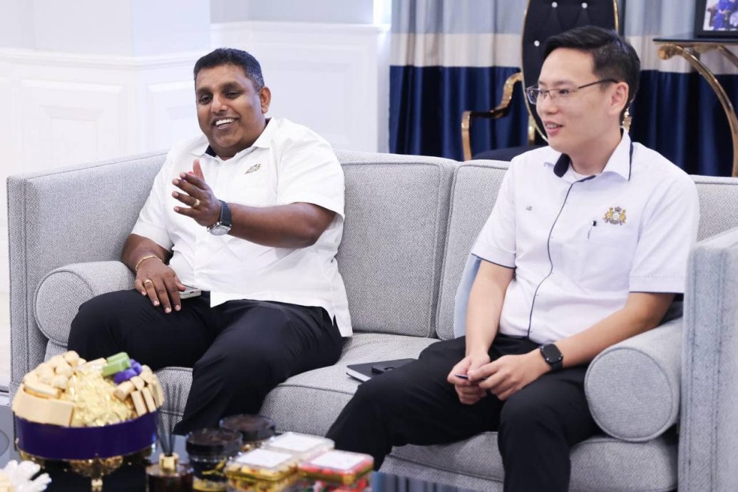 柔： 大臣与乐高 默林娱乐商讨  为学子培训 合作迎旅游年