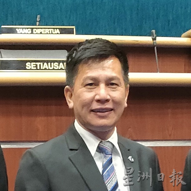 柔:24名古来市议员就职,马华少一人