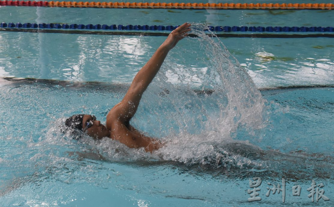 柔:【特稿】 8月出征砂拉越马运会 柔州6名游泳健儿积极备战