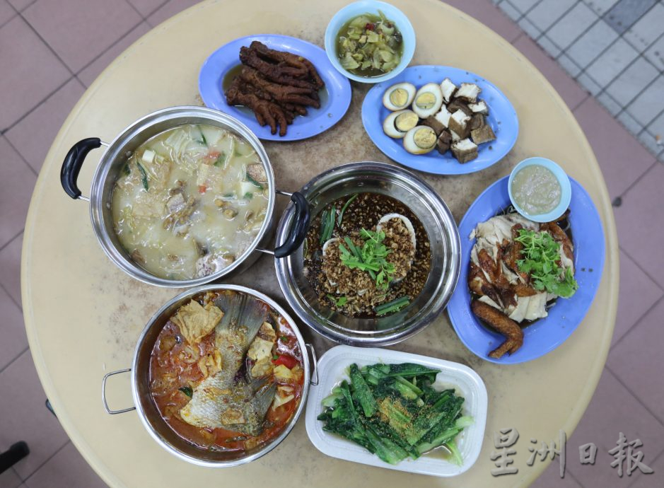 柔：食客指路（4月9日见报）：新山百万镇港式鱼头炉