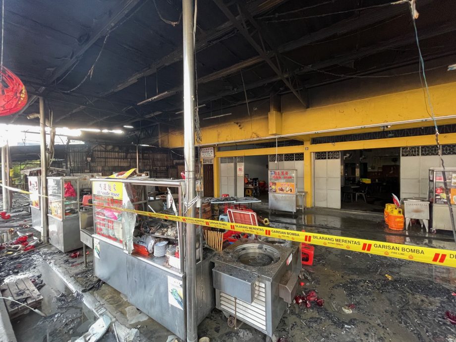 柔:麻西河堂林氏宗祠失火 66年会所付之一炬