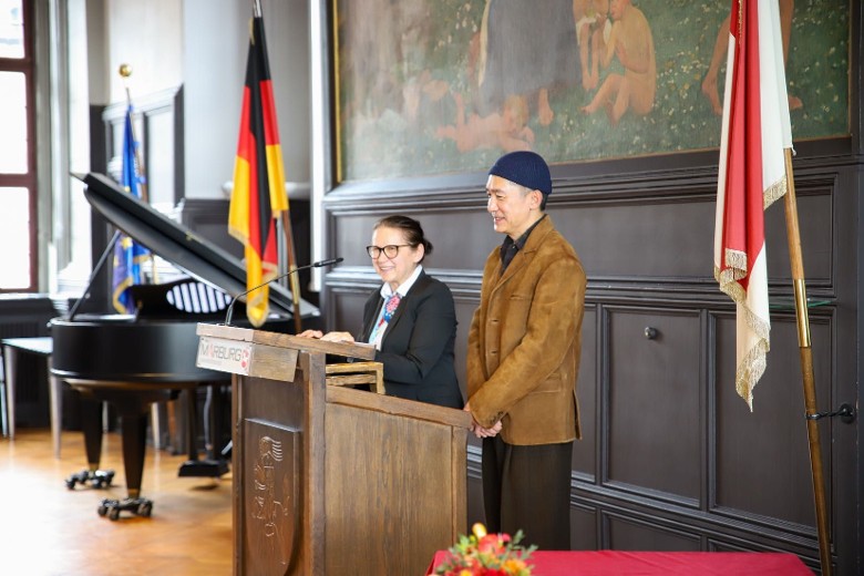 梁朝伟扬威德国 获邀留名城市金书