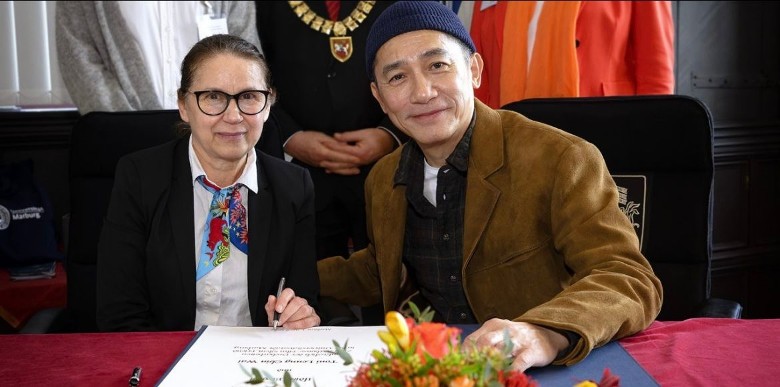 梁朝伟扬威德国 获邀留名城市金书