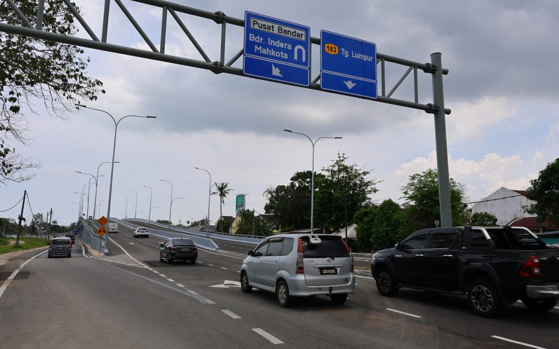 武吉士东阁绕道桥通车 居民:大幅缓解交通拥堵