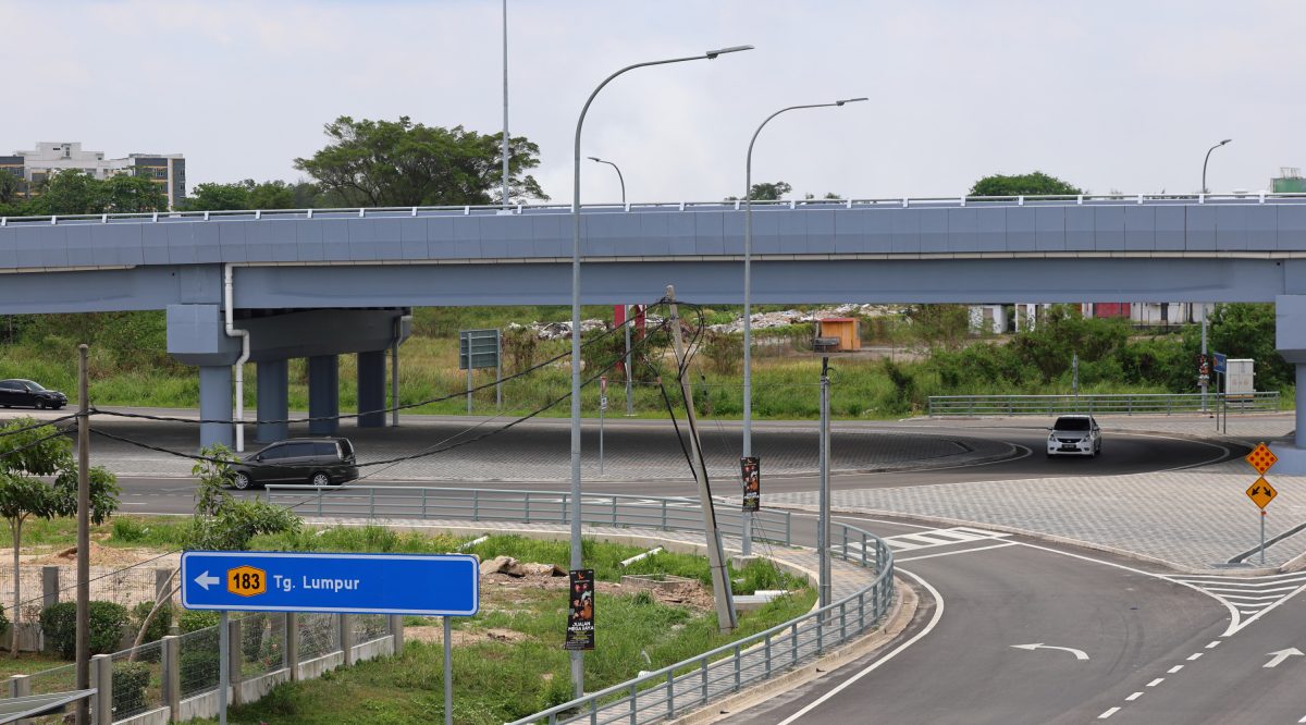 武吉士东阁绕道桥通车 居民:大幅缓解交通拥堵