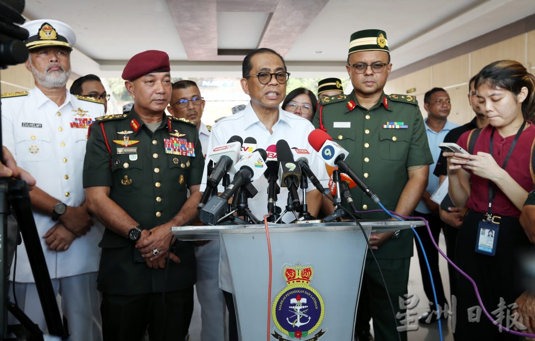 海军日庆典取消 国防部长:涉事HOM首次参与彩排