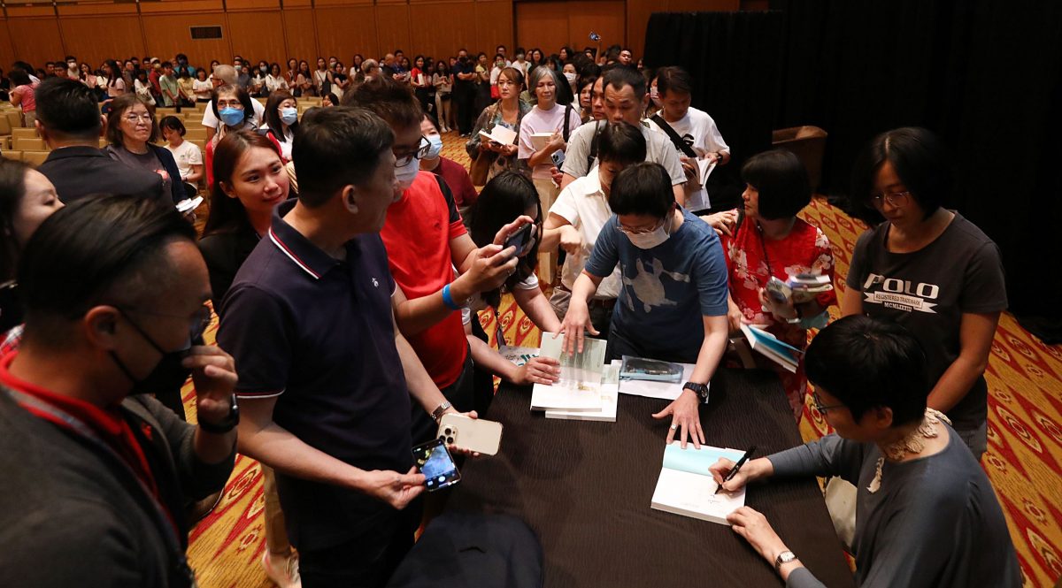 海外华文书市(张曼娟讲座)/5图