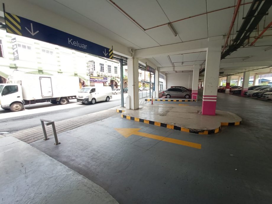 版头-大都会/巴生火车站多层停车场管理层交替免费泊车到5月