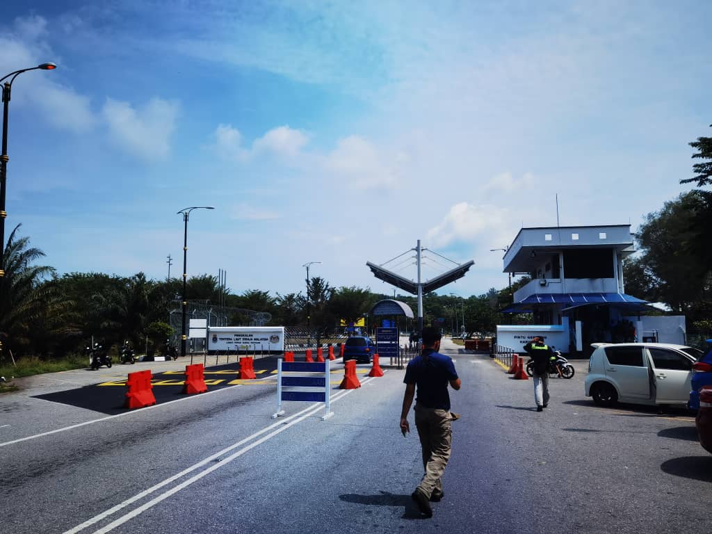 直升机相撞空难  红土坎海军基地运作照常