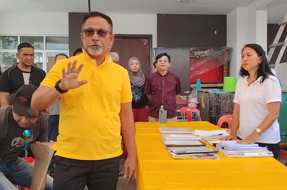 直播怒斥士拉央市会拆神龛 “拖车姐”为口误道歉