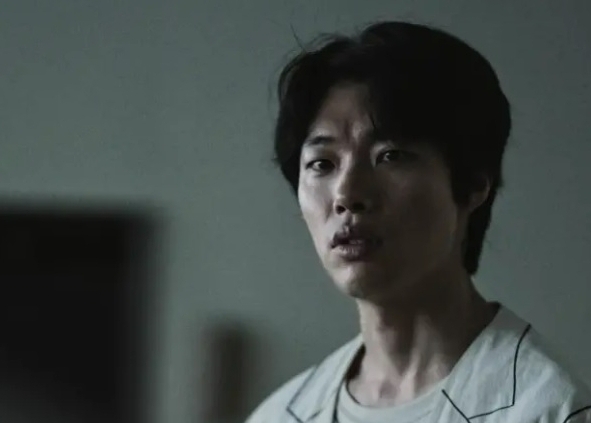 短命恋后回归小荧幕 柳俊烈玩生存游戏