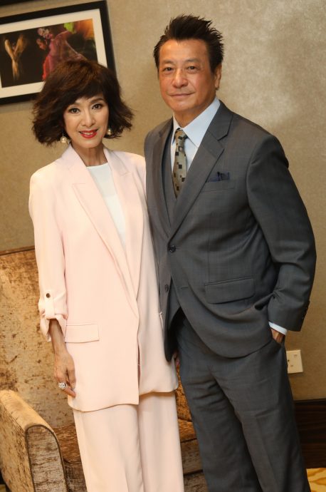 石修戏份杀青今返港 不排除再抽空来马