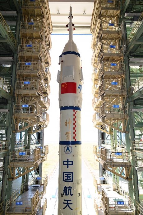  神舟十八号载人飞船将于近日择机实施发射