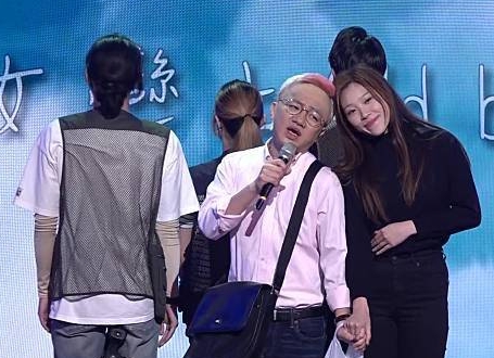 福禄寿合体主持新节目 王祖蓝神还原李龙基探监