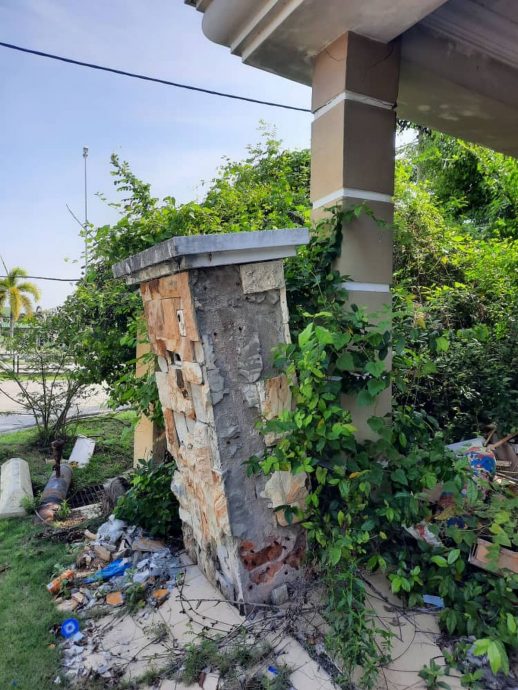 空置逾10年,市政厅屡屡发信屋主却不管不顾