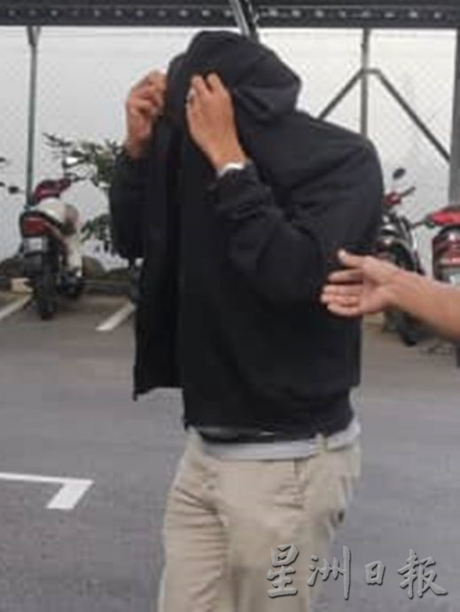 网民对海军发侮辱性言论 被控认罪罚2万3000令吉