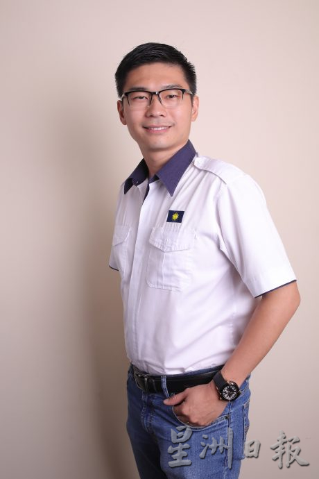 胡伟豪:PADU计划失败 要求张哲敏动议拉菲兹减薪RM10