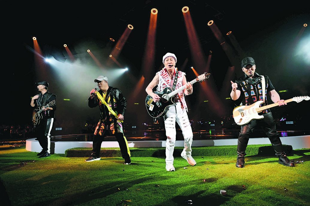 自曝报名参加《中年好声音》被拒 81岁许冠文遭