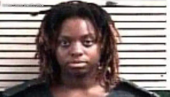 自称接“上帝指示” 女子趁日全食持枪在高速公路扫射