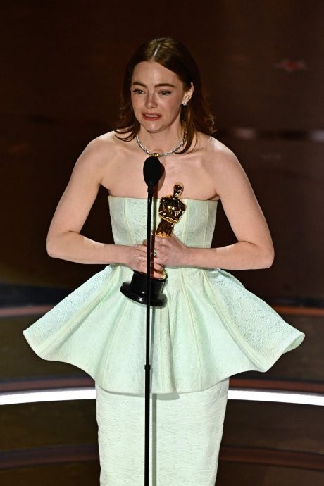 请叫我艾美莉!艾玛史东自曝想弃用艺名