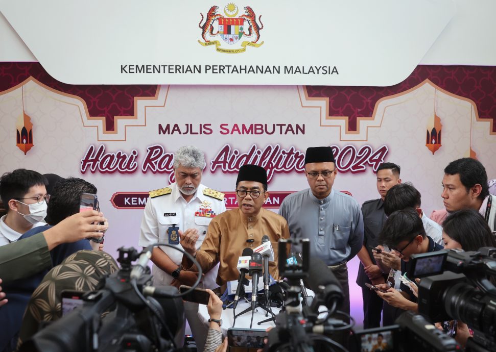 防长:成立调查委员会查海军直升机坠毁导因 “10罹难者不超过40岁”