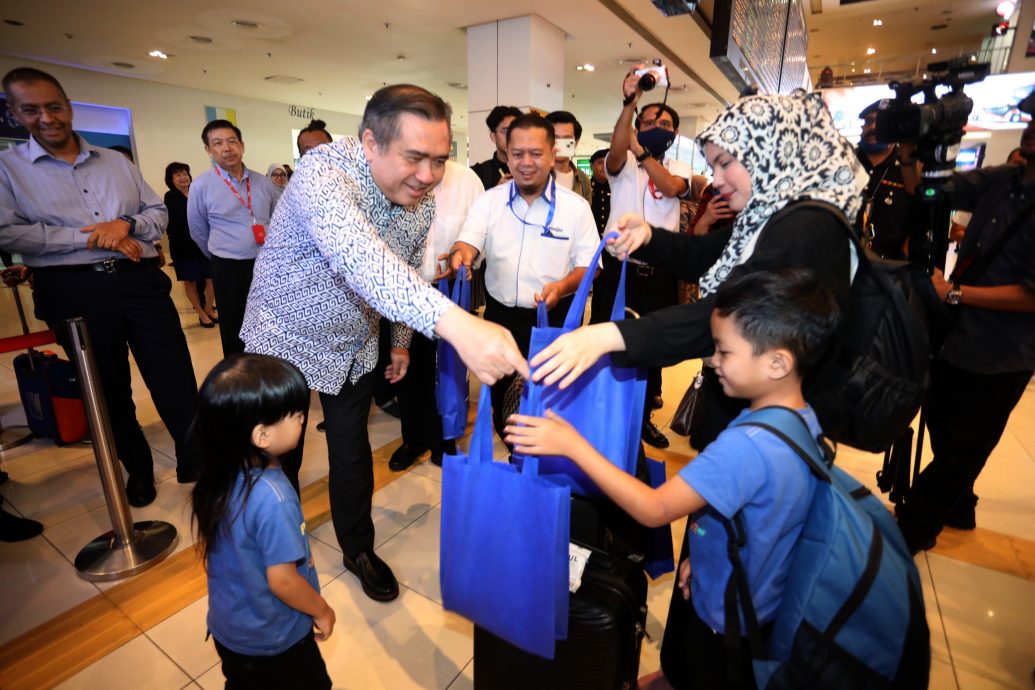 陆兆福:网传JPJ开1万3千罚单“KPI”是假的 “违法才开罚”