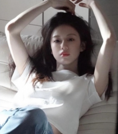 韩韶禧又掉代言 被《Moving》高允贞取代